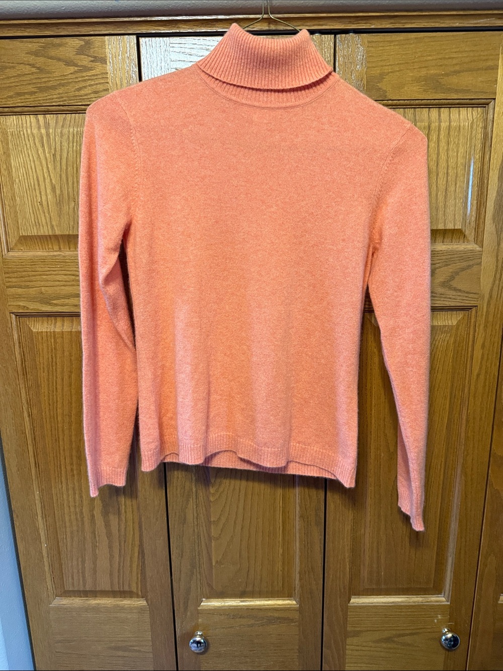 Women’s Peachy/Coral Turtleneck Cashmere Sweater - Soft Long Sleeve Knit- Small